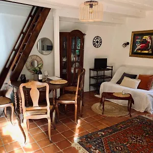 La Lotoise Gite Au Coeur De Hébergement de vacances Saint-Cirq-Lapopie